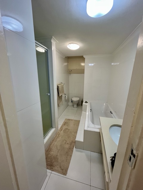 To Let 1 Bedroom Property for Rent in Green Point Western Cape